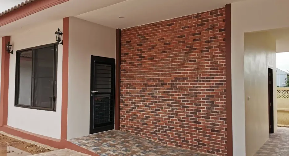 For sale 4 bedrooms house in Mueang Phitsanulok, Phitsanulok