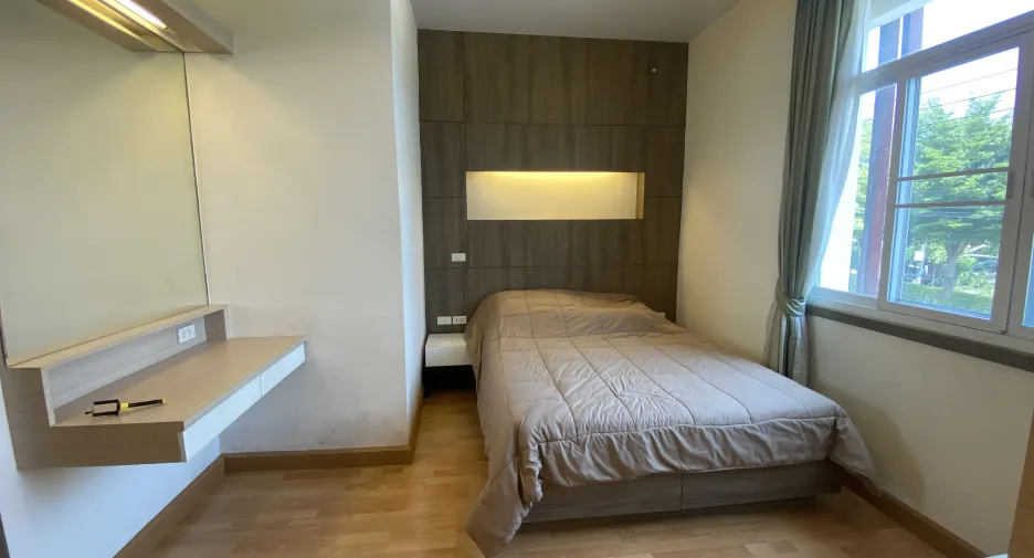 For sale 3 bedrooms townhouse in Mueang Pathum Thani, Pathum Thani