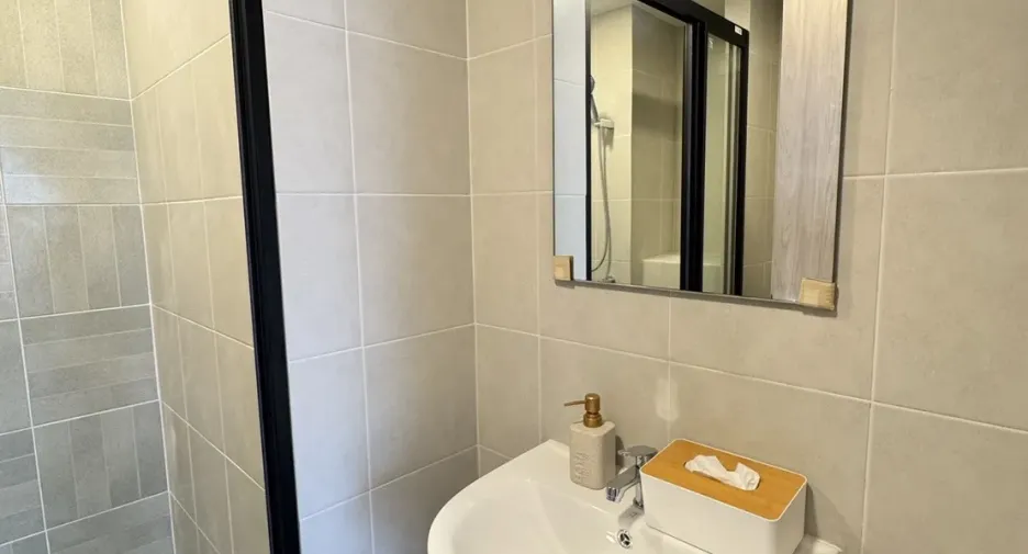 For sale studio condo in Khlong Luang, Pathum Thani
