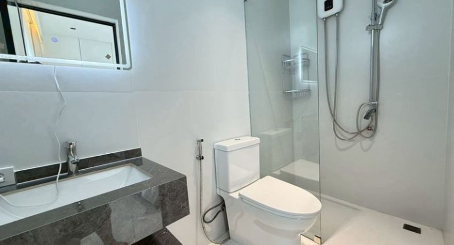 For sale 6 bedrooms house in Bang Lamung, Chonburi