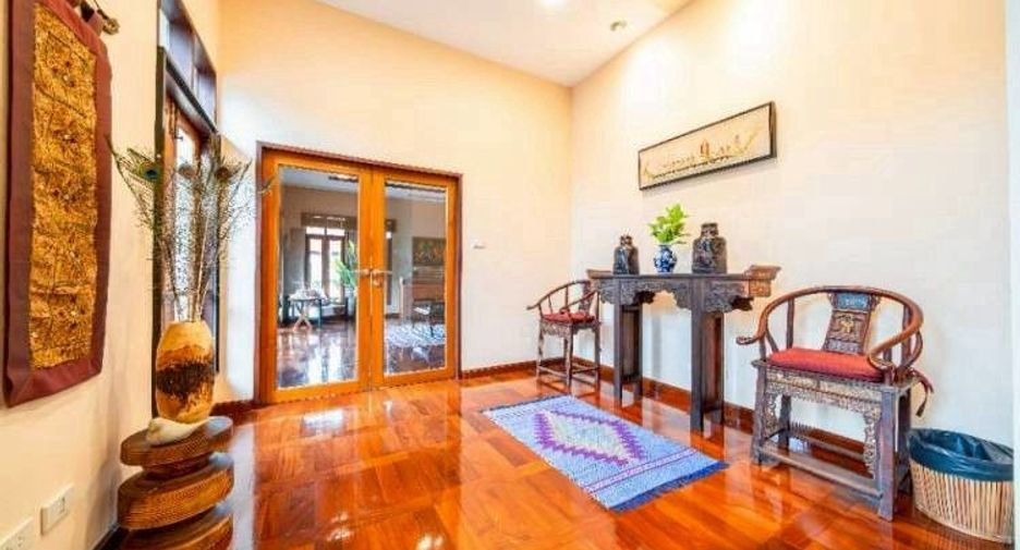 For sale 3 bedrooms house in Sattahip, Chonburi