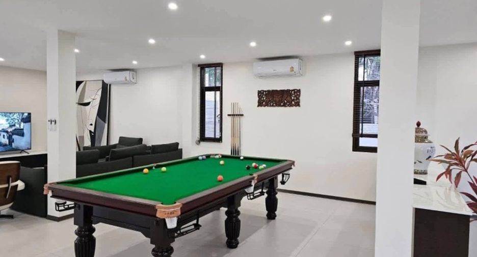 For sale 6 bedrooms house in Bang Lamung, Chonburi