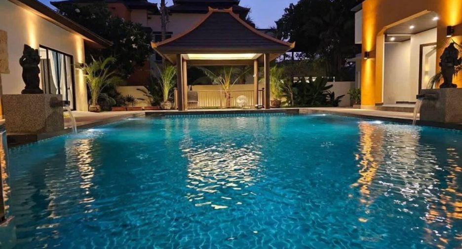 For sale 6 bedrooms house in Bang Lamung, Chonburi