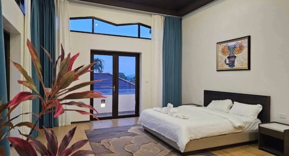 For sale 6 bedrooms house in Bang Lamung, Chonburi