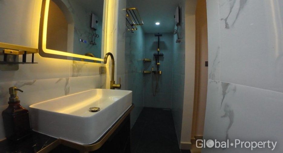 For sale 4 bedrooms house in Bang Lamung, Chonburi