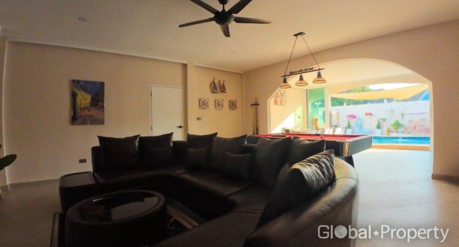 For sale 4 bedrooms house in Bang Lamung, Chonburi