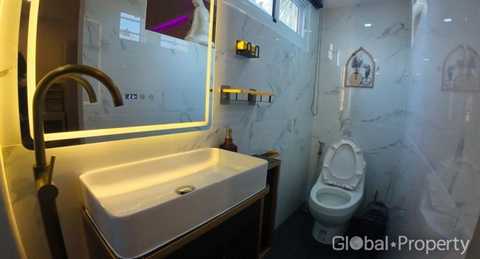 For sale 4 bedrooms house in Bang Lamung, Chonburi