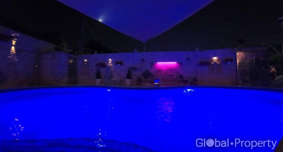 For sale 4 bedrooms house in Bang Lamung, Chonburi