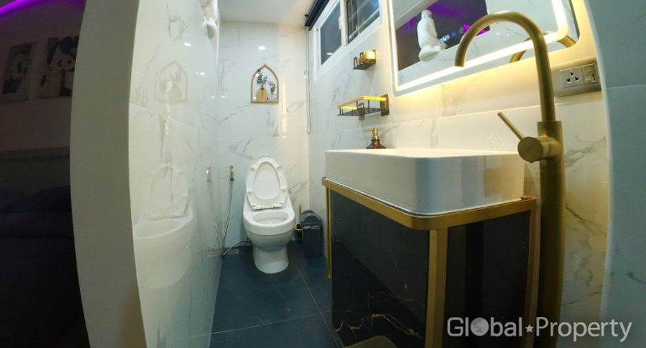 For sale 4 bedrooms house in Bang Lamung, Chonburi