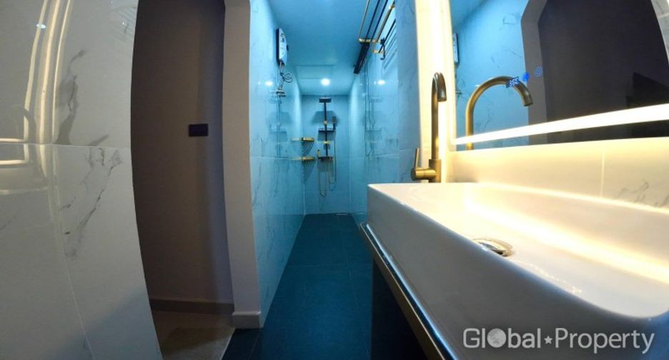 For sale 4 bedrooms house in Bang Lamung, Chonburi
