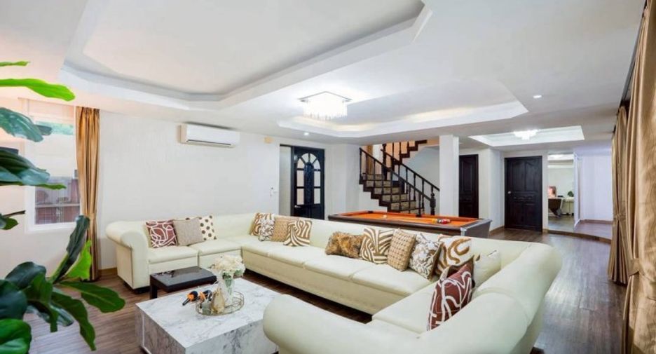 For sale 4 bedrooms house in Jomtien, Pattaya