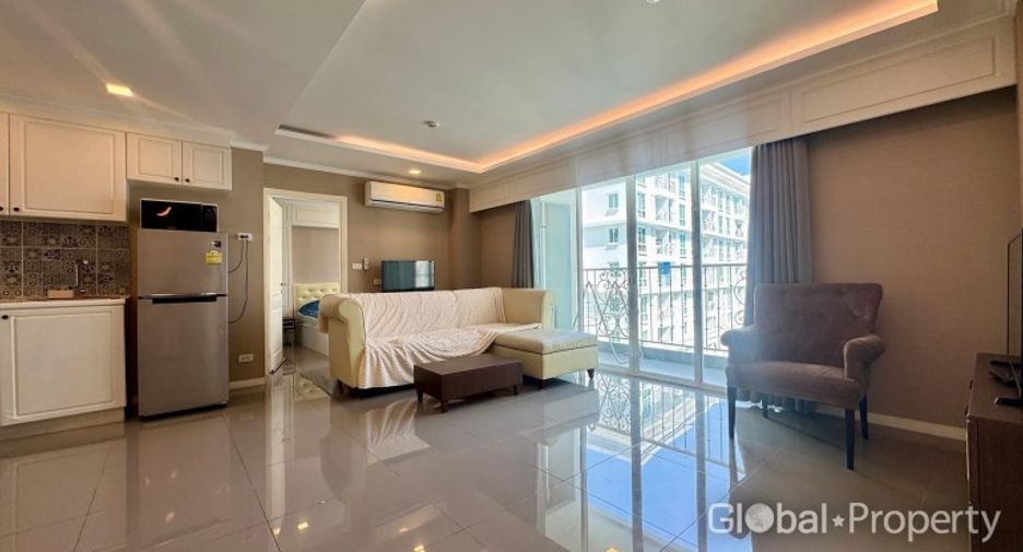 For sale 2 bedrooms condo in Jomtien, Pattaya