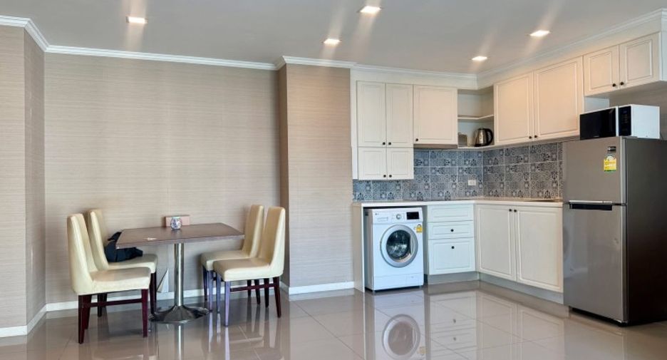 For sale 2 bedrooms condo in Jomtien, Pattaya