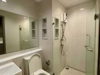 For rent studio condo in Huai Khwang, Bangkok