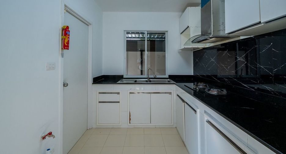 For sale 3 ベッドルーム house in Bang Lamung, Chonburi