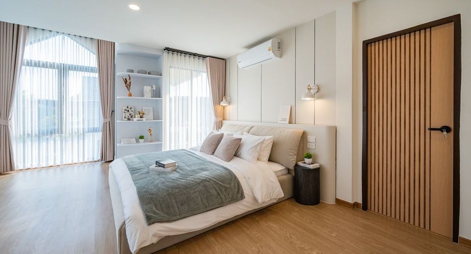 Haus zum Kauf mit 4 Zimmer in Bang Lamung, Chonburi