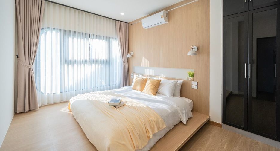 Haus zum Kauf mit 4 Zimmer in Bang Lamung, Chonburi