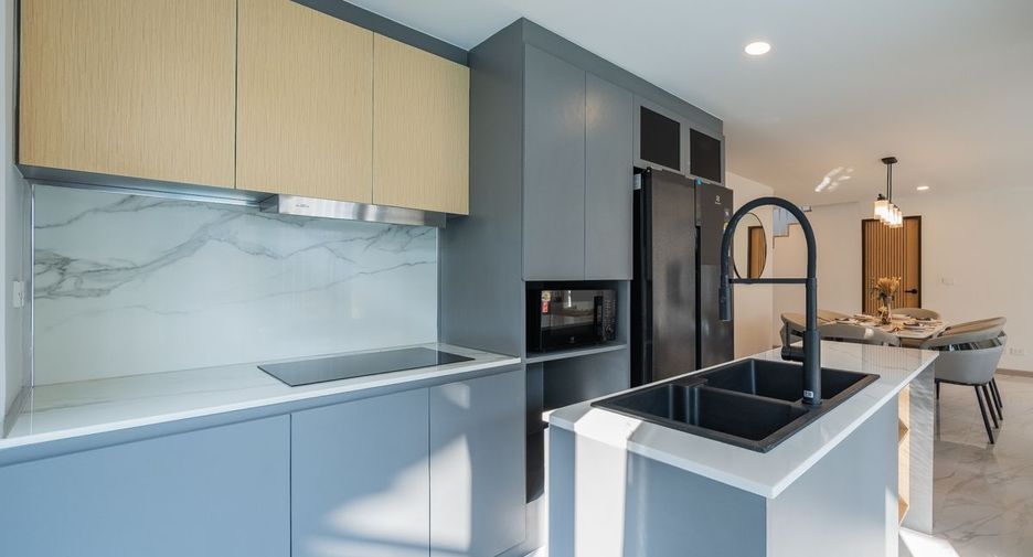 Haus zum Kauf mit 4 Zimmer in Bang Lamung, Chonburi