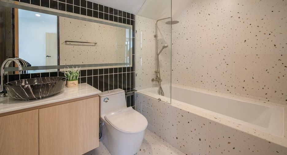 Haus zum Kauf mit 4 Zimmer in Bang Lamung, Chonburi
