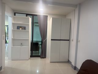 For sale 4 bedrooms townhouse in Mueang Chiang Mai, Chiang Mai