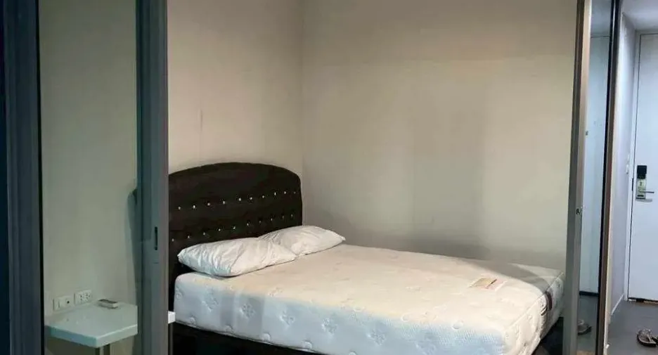 For rent 1 bed condo in Bang Rak, Bangkok