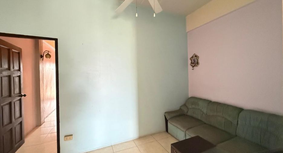 For sale 3 bedrooms retail Space in Bang Lamung, Chonburi