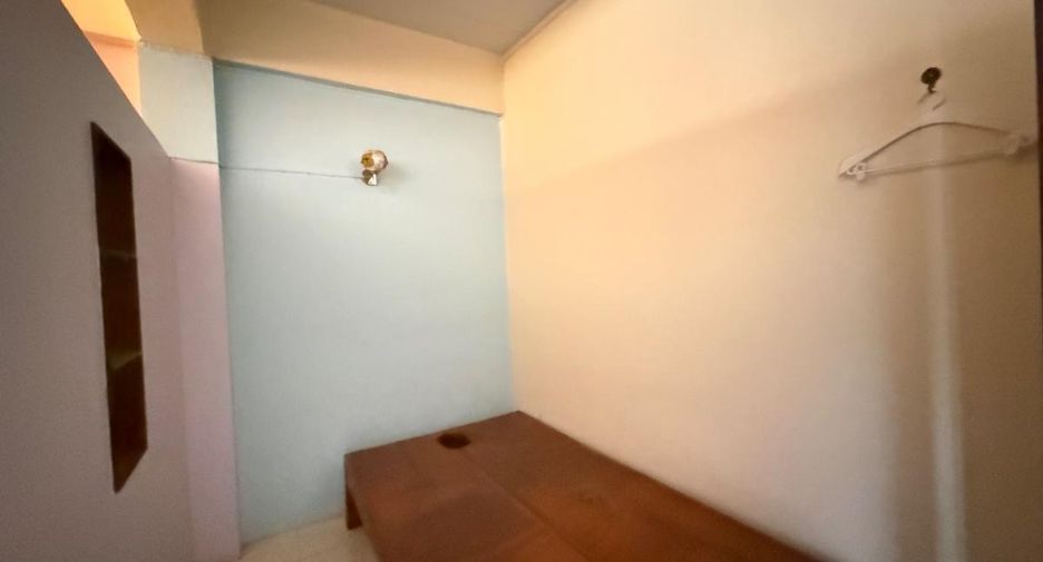For sale 3 bedrooms retail Space in Bang Lamung, Chonburi