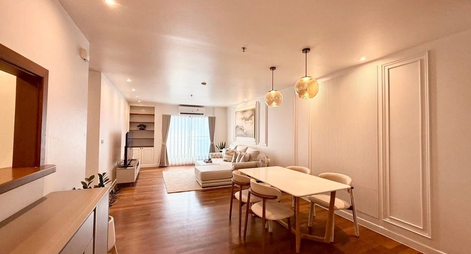 Wohnung zur Miete mit 3 Zimmer in Watthana, Bangkok