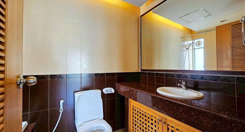 Wohnung zur Miete mit 3 Zimmer in Sathon, Bangkok