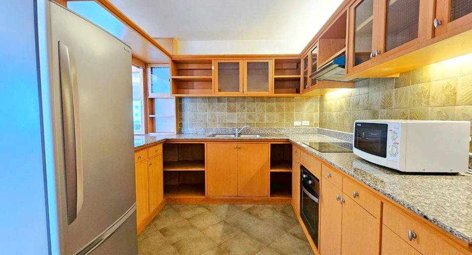 Wohnung zur Miete mit 3 Zimmer in Sathon, Bangkok