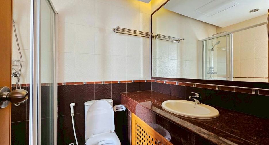 Wohnung zur Miete mit 3 Zimmer in Sathon, Bangkok