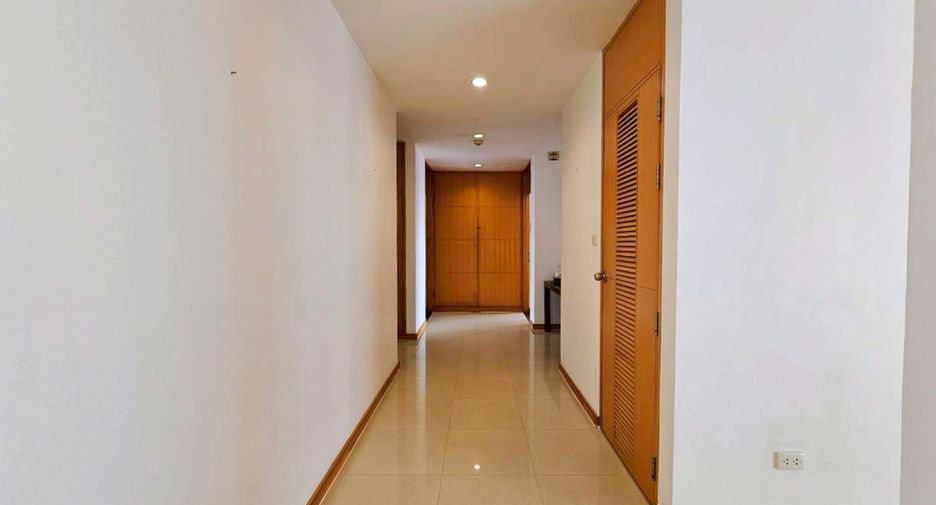 Wohnung zur Miete mit 3 Zimmer in Sathon, Bangkok