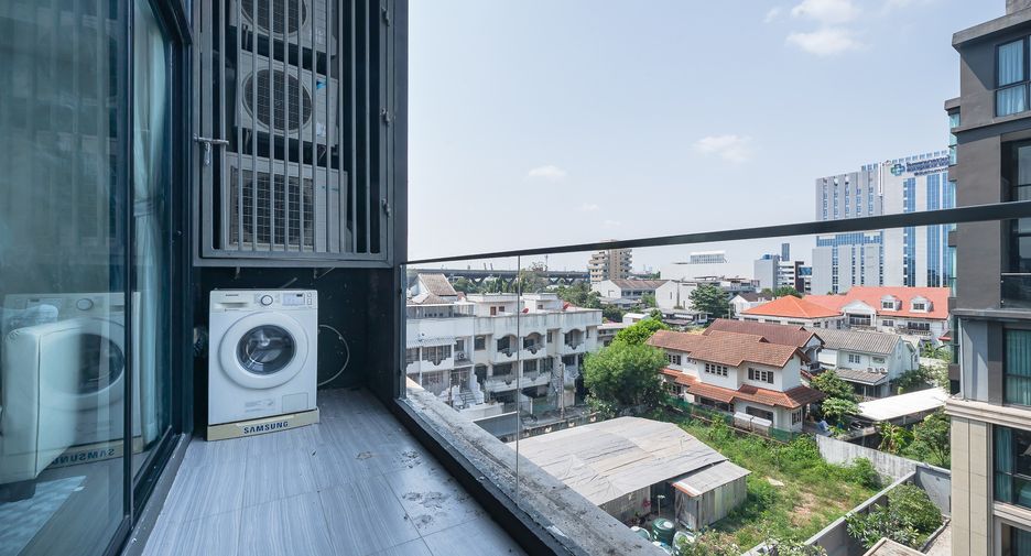 For rent and for sale 3 bedrooms condo in Phra Khanong, Bangkok