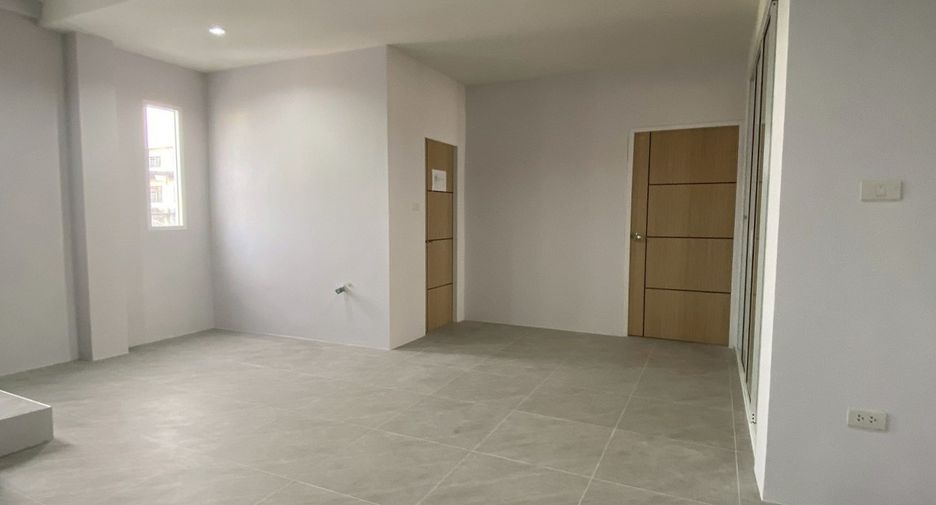 For rent 4 bedrooms office in Prawet, Bangkok