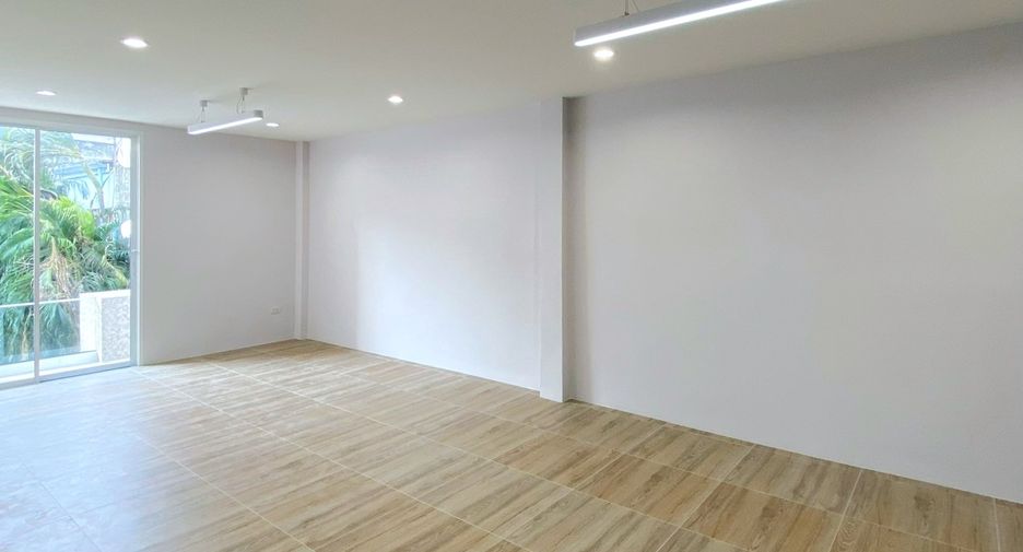 For rent 4 bedrooms office in Prawet, Bangkok