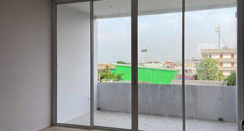For rent 4 bedrooms office in Prawet, Bangkok