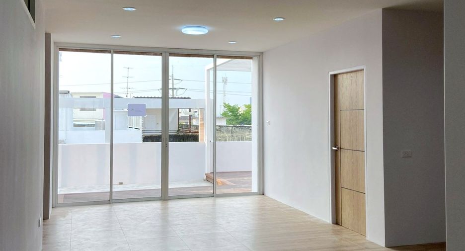 For rent 4 bedrooms office in Prawet, Bangkok