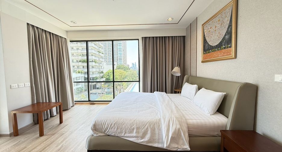 À louer 4 chambres condo à Sathon, Bangkok