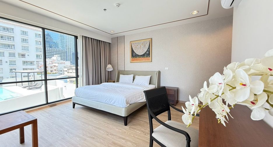 À louer 4 chambres condo à Sathon, Bangkok