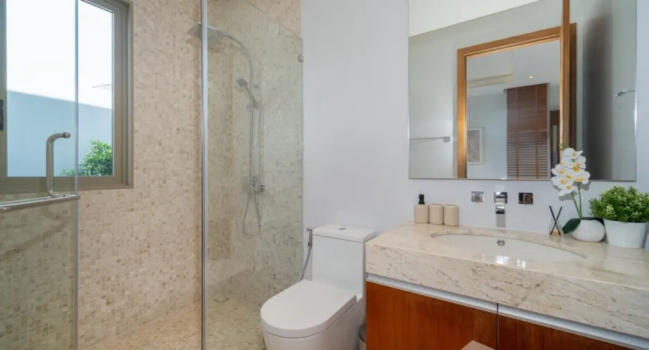 For sale 4 bedrooms villa in Thalang, Phuket