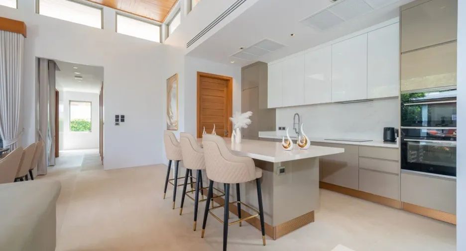 For sale 4 bedrooms villa in Thalang, Phuket