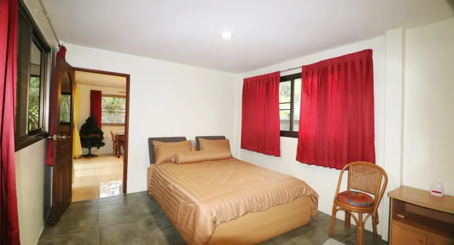For sale 4 bedrooms house in Mueang Udon Thani, Udon Thani