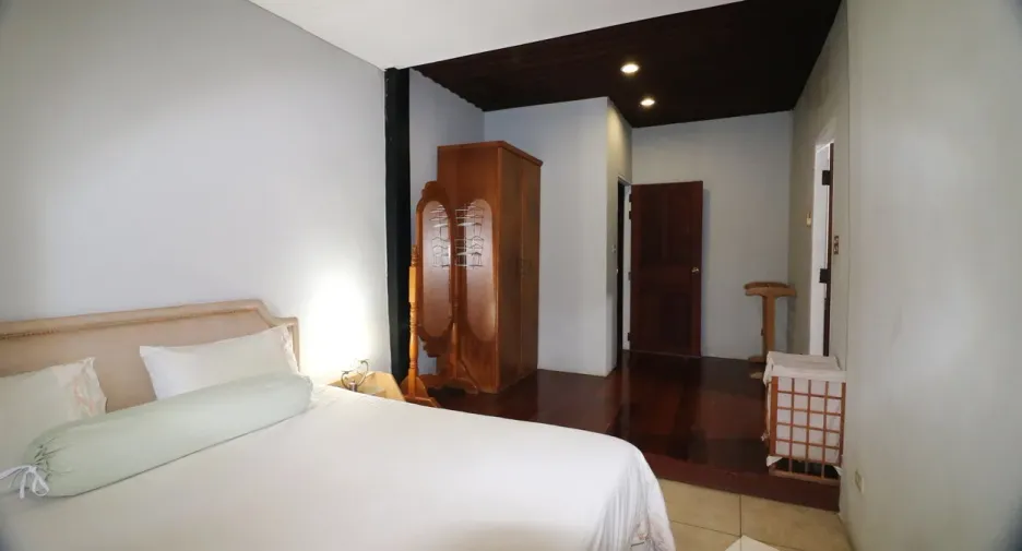 For sale 4 bedrooms house in Mueang Udon Thani, Udon Thani