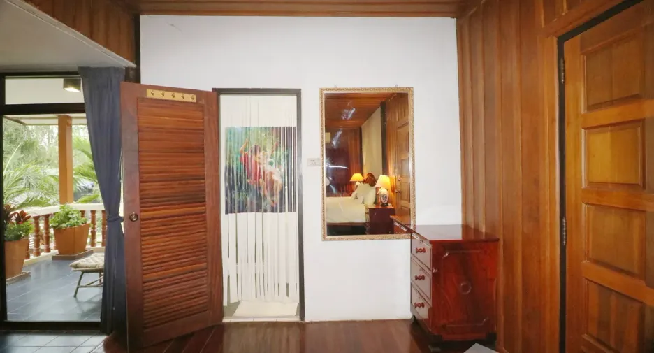 For sale 4 bedrooms house in Mueang Udon Thani, Udon Thani