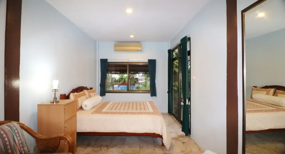 For sale 4 bedrooms house in Mueang Udon Thani, Udon Thani