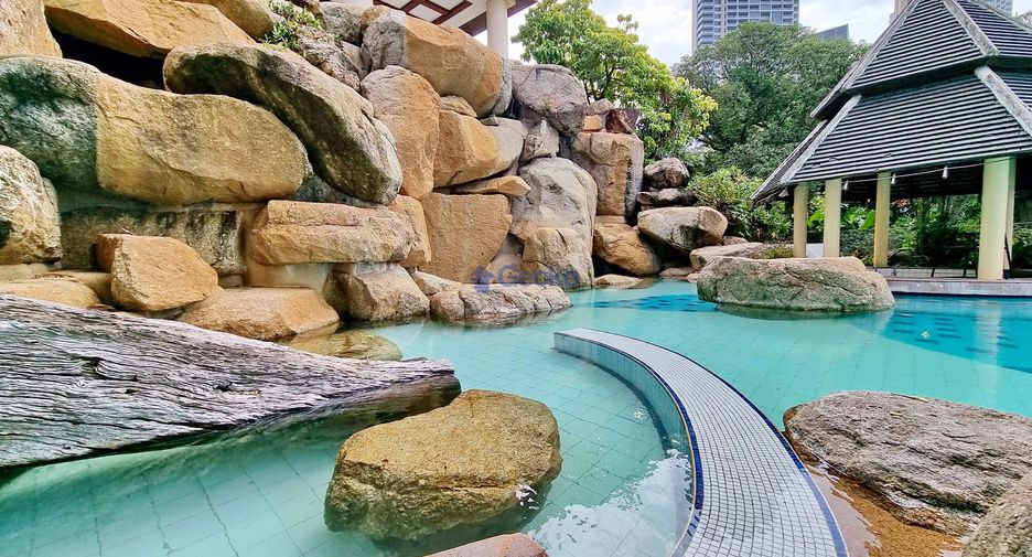 For sale 2 bedrooms condo in Bang Lamung, Chonburi