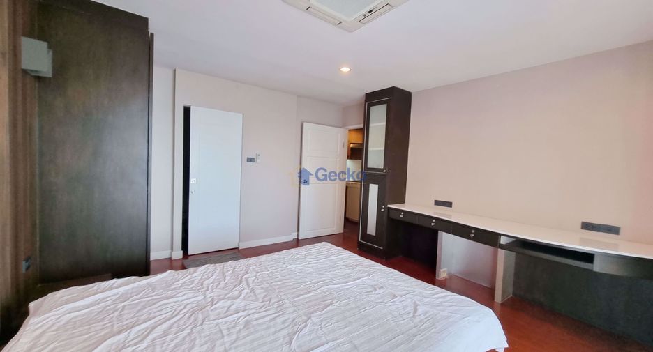 For sale 3 bedrooms condo in Bang Lamung, Chonburi