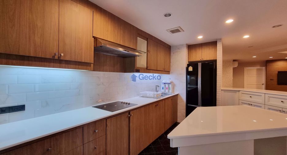 For sale 3 bedrooms condo in Bang Lamung, Chonburi
