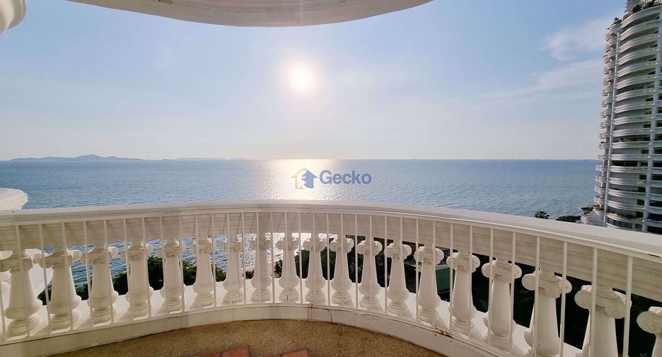 For sale 3 bedrooms condo in Bang Lamung, Chonburi