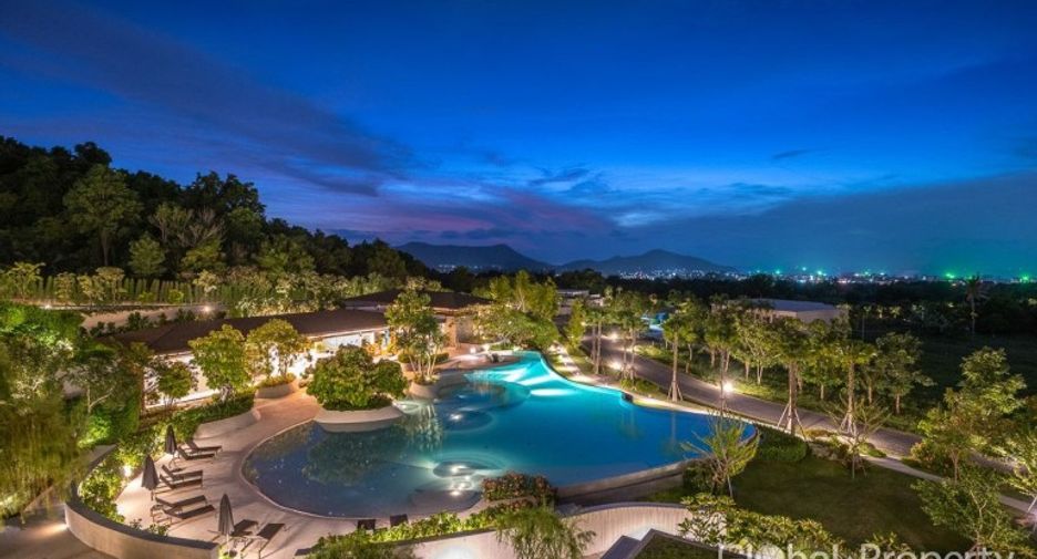 For sale 3 bedrooms condo in Sattahip, Chonburi
